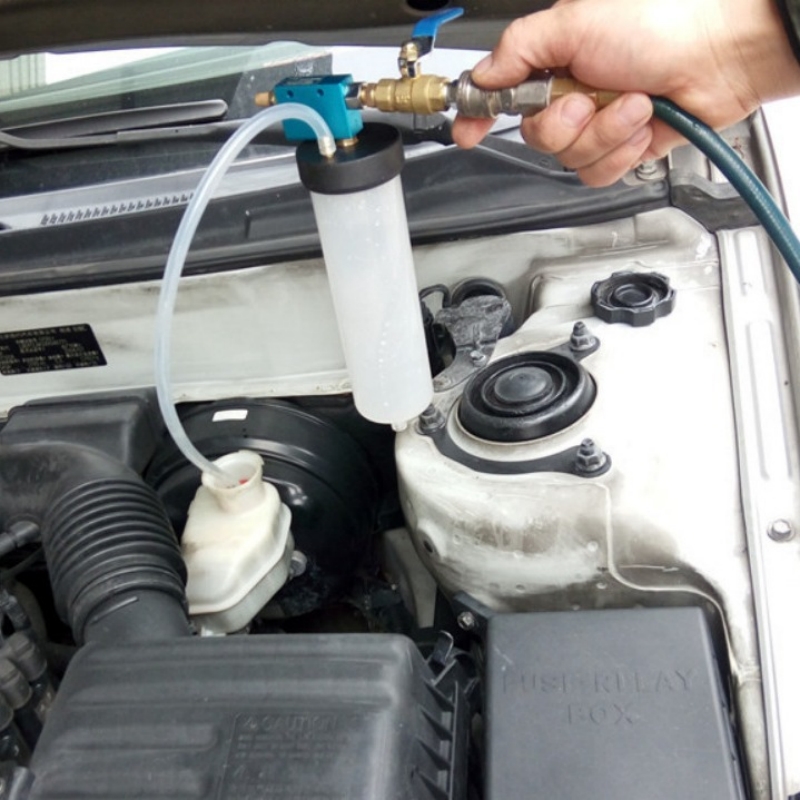 Автомобильный тормозной прокач – обзор и цена Brake Bleeder Kit